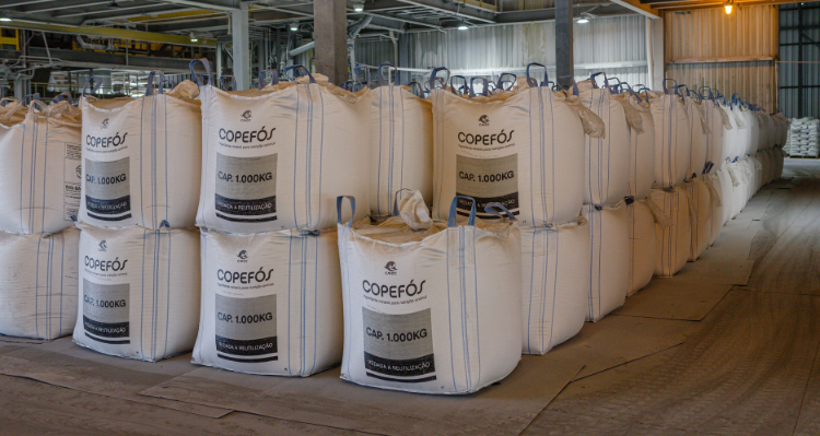 Projeto Parceiro CMOC leva fertilizantes a  produtores com descontos especiais